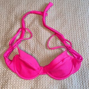 Monday Swimwear Maui Top Fuchsia Crinkle